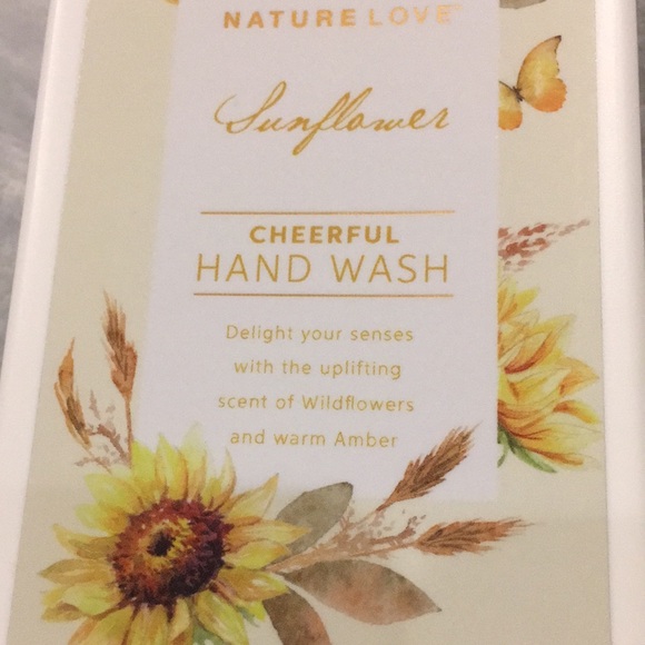 Scented Sunflower Cheerful Hand Wash 16 oz Plastic Pump NWT - Picture 3 of 16